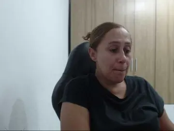 RoxanaMilf  live sex cam