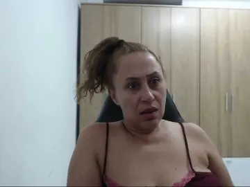 RoxanaMilf  live sex cam