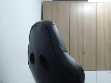 RoxanaMilf  live sex cam