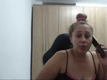 RoxanaMilf  live sex cam