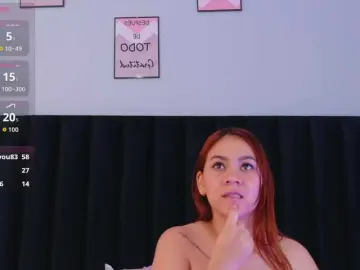 Mamaneedsfun  live sex cam