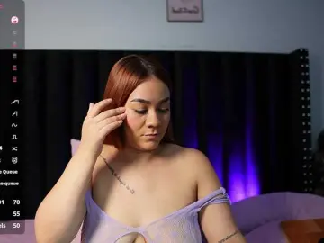 Mamaneedsfun  live sex cam