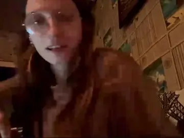 CatrinaDinehart  live sex cam