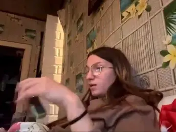 CatrinaDinehart  live sex cam