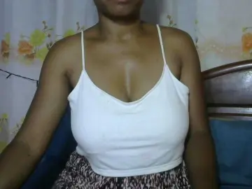 HasMinah92  live sex cam
