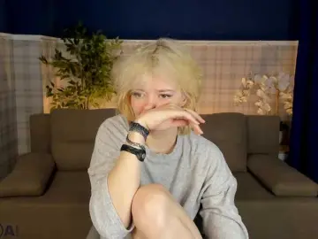 LunaaBee  live sex cam