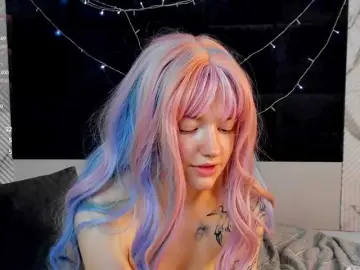 LunaaBee  live sex cam