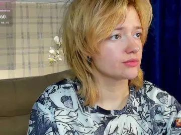LunaaBee  live sex cam