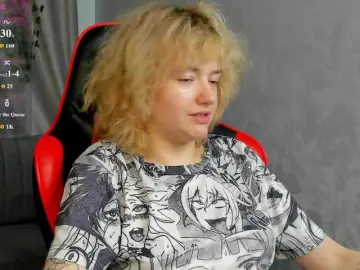 LunaaBee  live sex cam