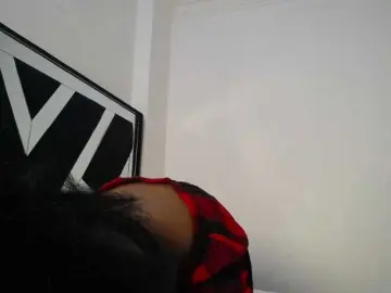 QueenLeyla  live sex cam