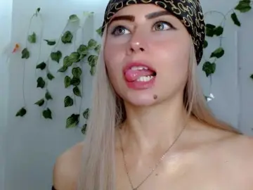 Sabrinaolsons  live sex cam