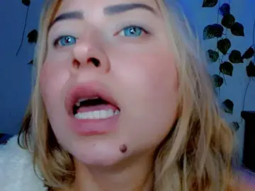 Sabrinaolsons  live sex cam