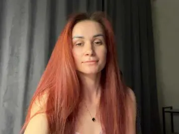 SweetQueen11  live sex cam