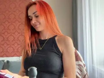 SweetQueen11  live sex cam