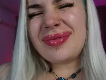Aminahaze  live sex cam