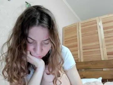 Lostmoon  live sex cam