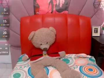 Morena18  live sex cam