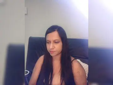 Swaness10  live sex cam