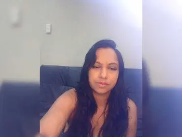 Swaness10  live sex cam