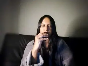 Swaness10  live sex cam