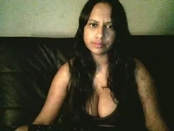 Swaness10  live sex cam