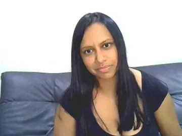 Swaness10  live sex cam