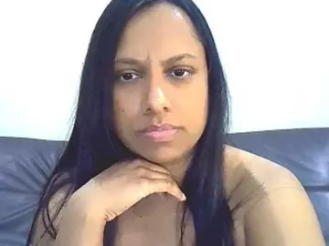 Swaness10  live sex cam