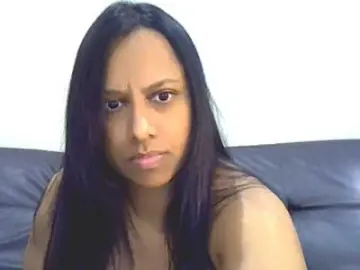 Swaness10  live sex cam