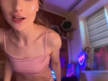 CandyBoom  live sex cam