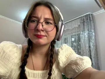 ElanaWilkin  live sex cam