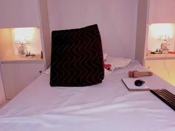 JadeeMuller  live sex cam