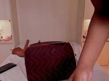 JadeeMuller  live sex cam