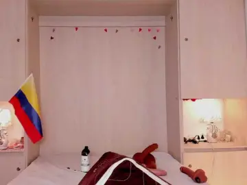 JadeeMuller  live sex cam