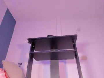 Kahia-swt  live sex cam