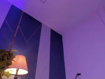 Kahia-swt  live sex cam