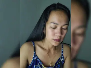 Kiana11  live sex cam