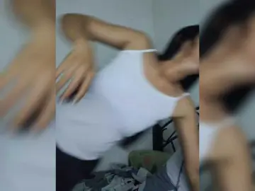 Kiana11  live sex cam