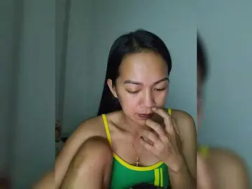 Kiana11  live sex cam