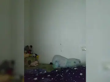 Kiana11  live sex cam