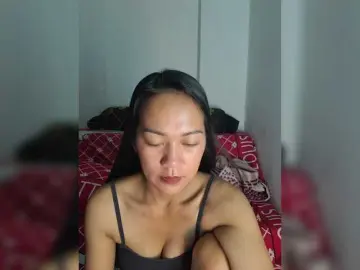 Kiana11  live sex cam