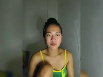 Kiana11  live sex cam