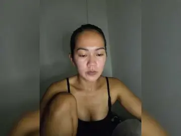 Kiana11  live sex cam