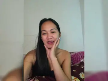 Kiana11  live sex cam