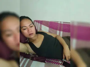Kiana11  live sex cam
