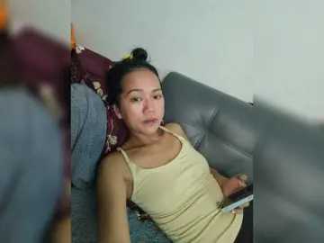 Kiana11  live sex cam