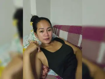 Kiana11  live sex cam