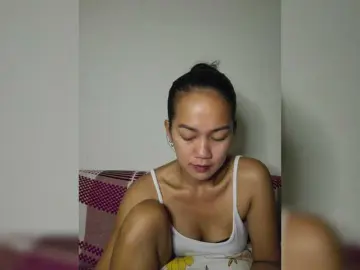 Kiana11  live sex cam