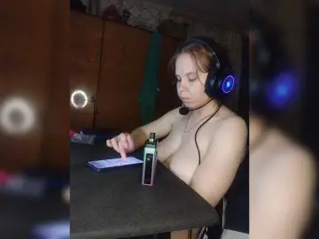 Kisa-malaya  live sex cam