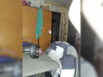 Kisa-malaya  live sex cam