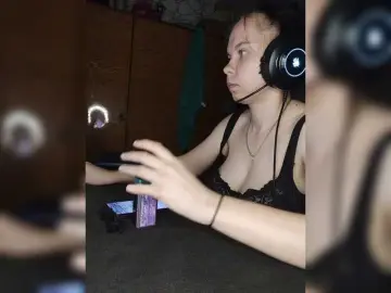 Kisa-malaya  live sex cam